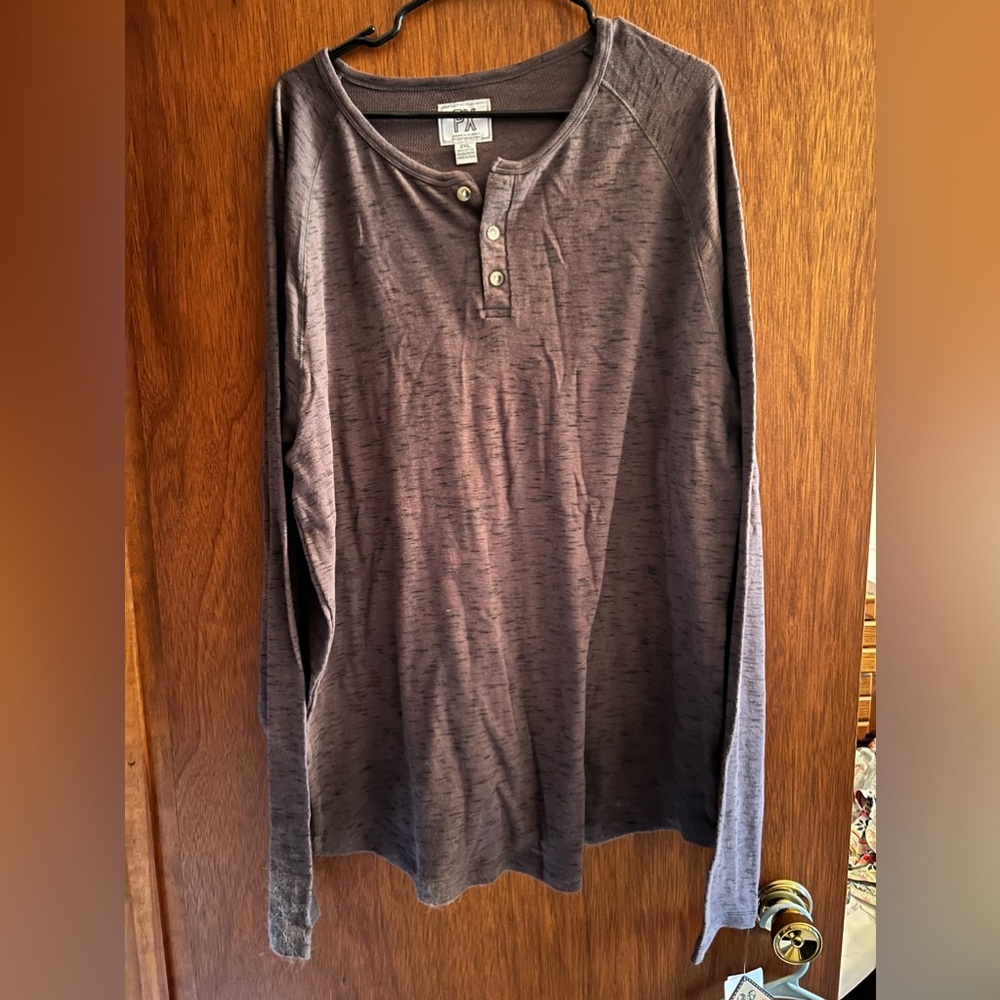 Grey men’s Henley NWT